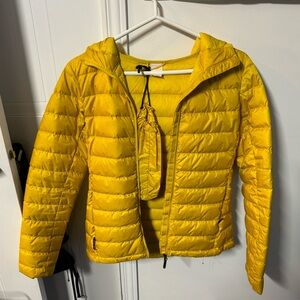 Lolë yellow jacket/coat size XS